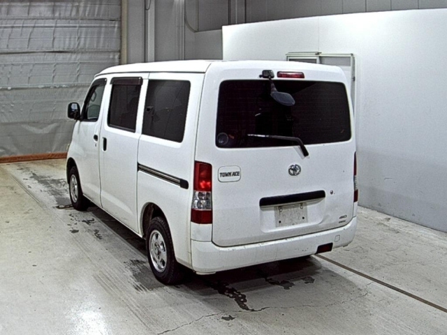 TOYOTA TOWN ACE VAN 2012