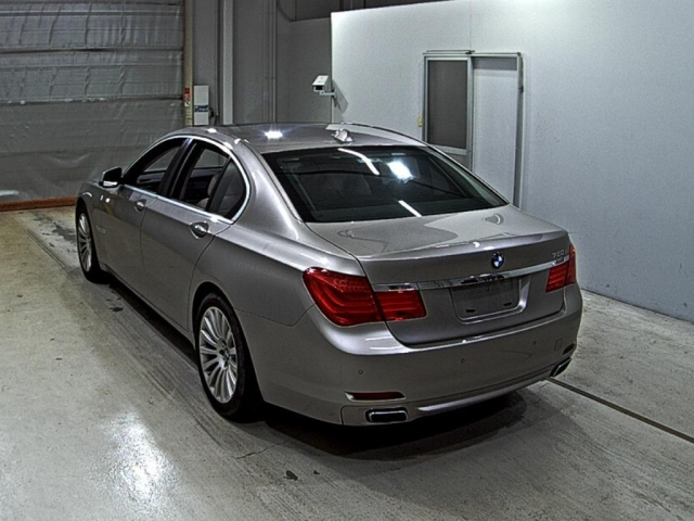 BMW 7 SERIES 2009