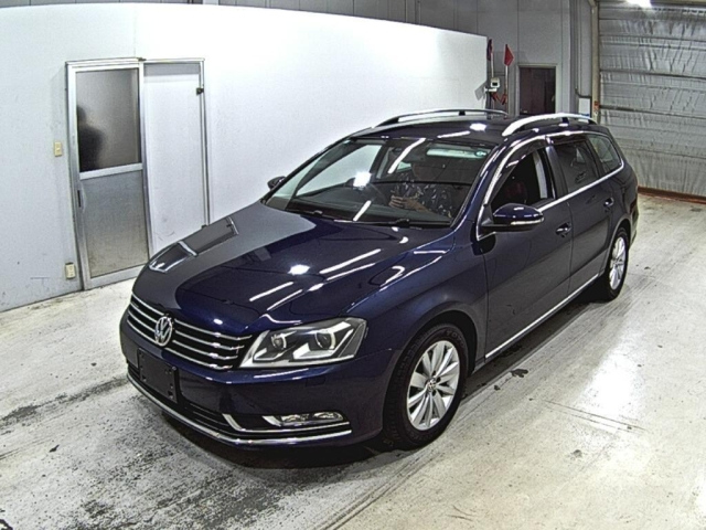 VOLKSWAGEN PASSAT VARIANT 2013