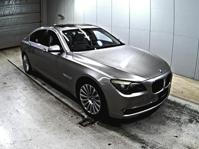 BMW 7 SERIES 2009