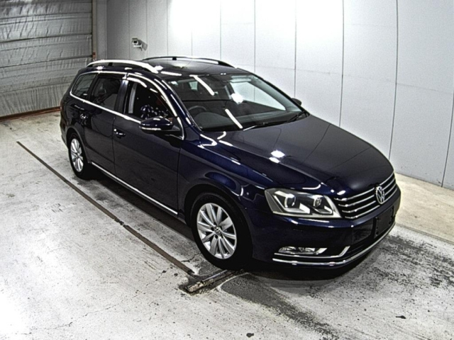 VOLKSWAGEN PASSAT VARIANT 2013