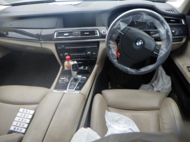 BMW 7 SERIES 2009
