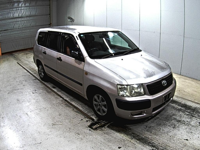 TOYOTA SUCCEED 2010