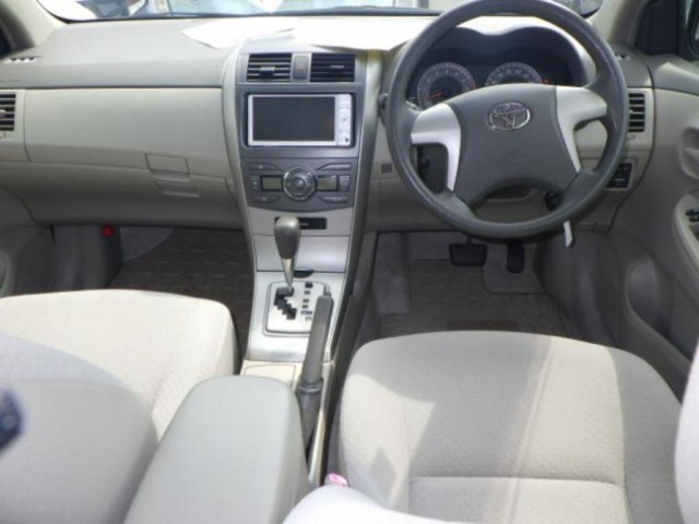 TOYOTA COROLLA AXIO 2010