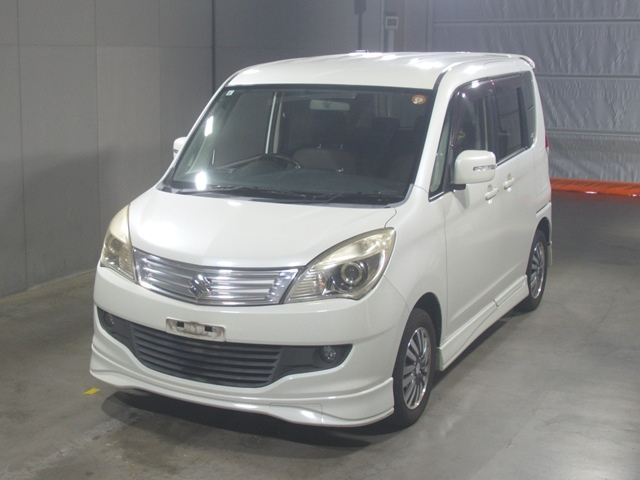 SUZUKI SOLIO 2011