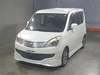 SUZUKI SOLIO 2011
