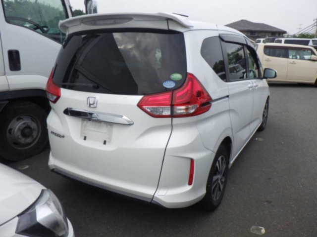 HONDA FREED 2017