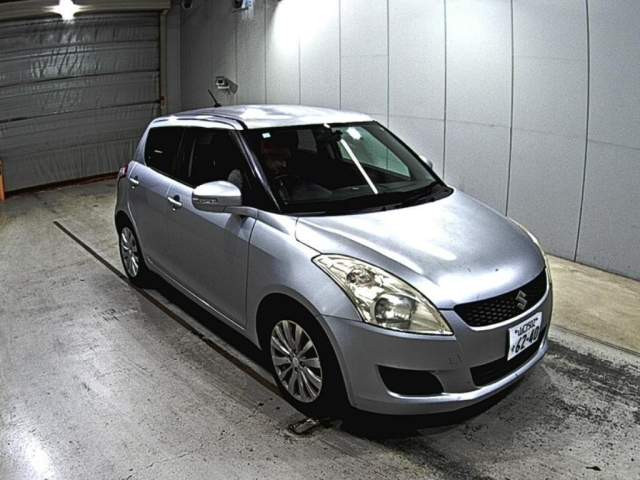 SUZUKI SWIFT 2010