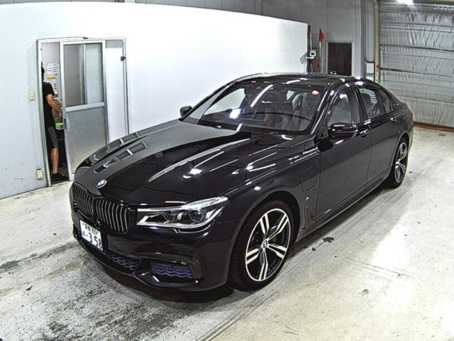 BMW 7 SERIES 2016