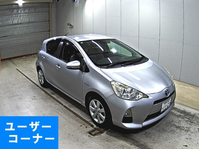 TOYOTA AQUA 2013
