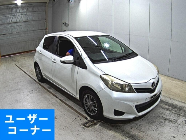 TOYOTA VITZ 2012