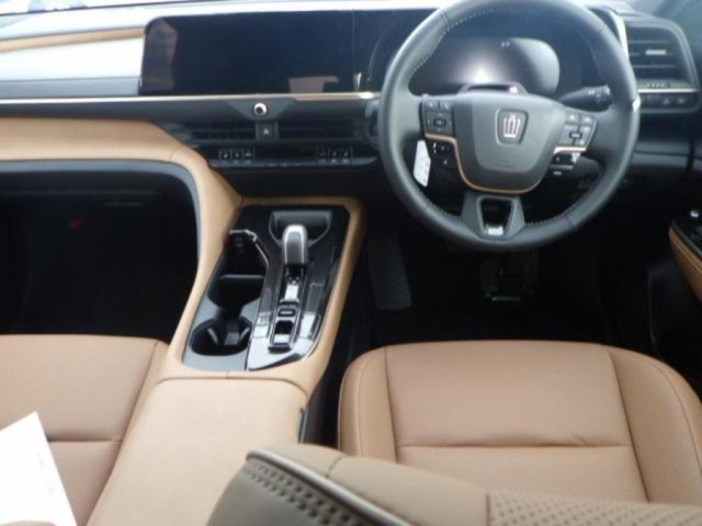 TOYOTA CROWN SPORT 2024