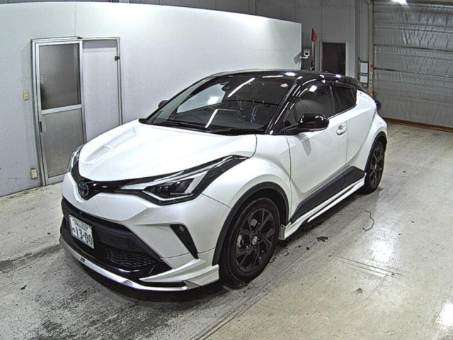 TOYOTA C-HR 2021