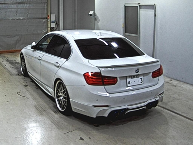 BMW 3 SERIES 2013