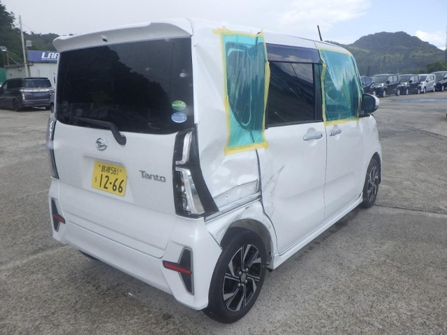 DAIHATSU TANTO 2020