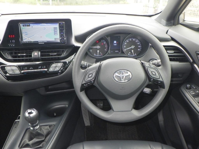 TOYOTA C-HR 2022