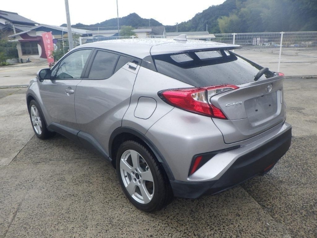 TOYOTA C-HR 2022