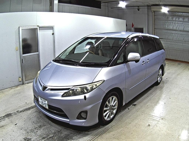 TOYOTA ESTIMA 2010