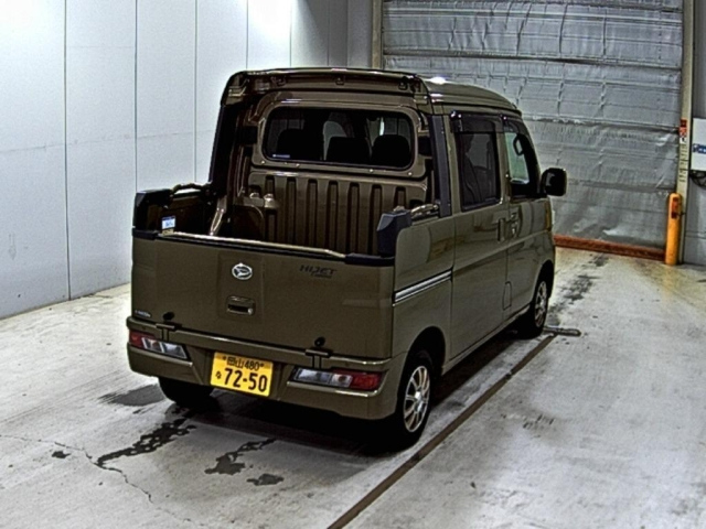 DAIHATSU HIJET VAN 2021