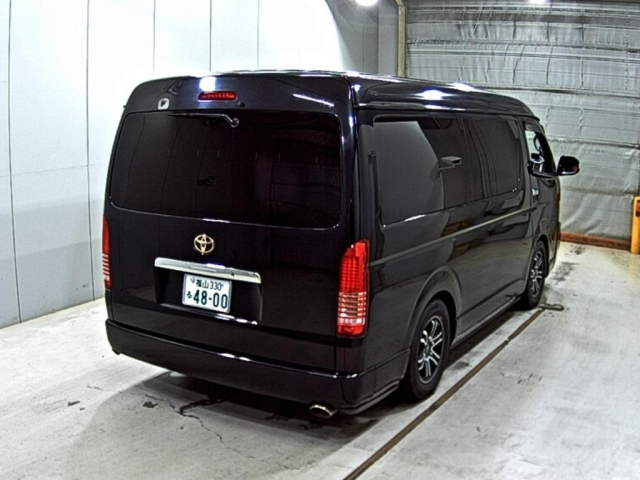 TOYOTA HIACE 2009