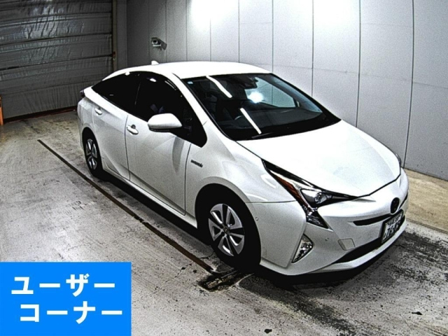 TOYOTA PRIUS 2015