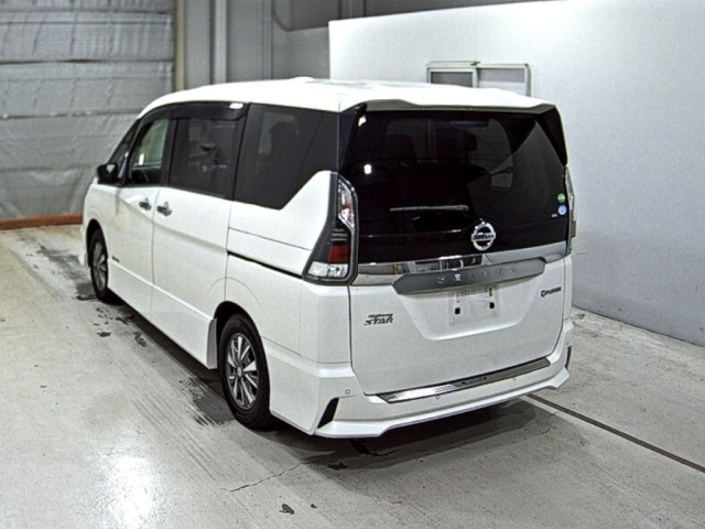 NISSAN SERENA 2018