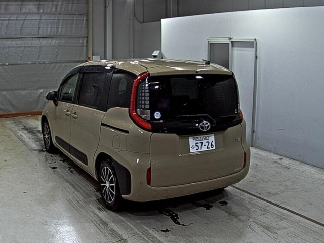 TOYOTA SIENTA 2023