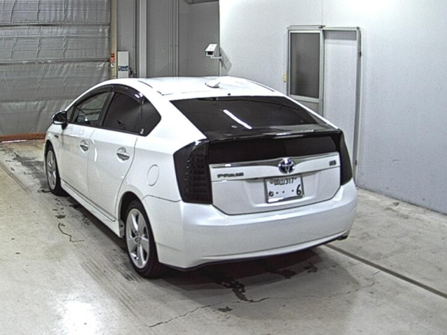 TOYOTA PRIUS 2013