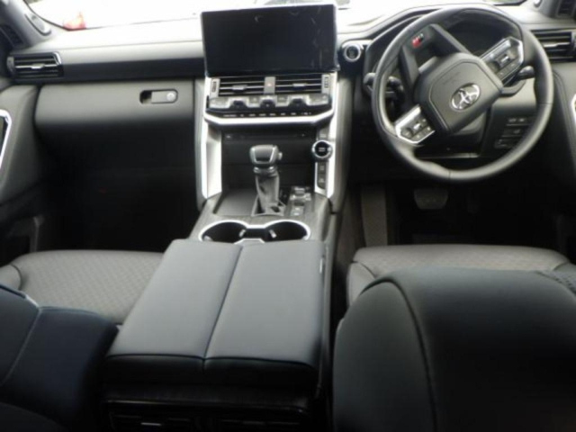 TOYOTA LAND CRUISER 2024