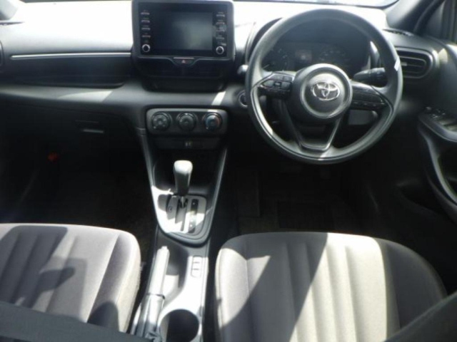 TOYOTA YARIS 2021