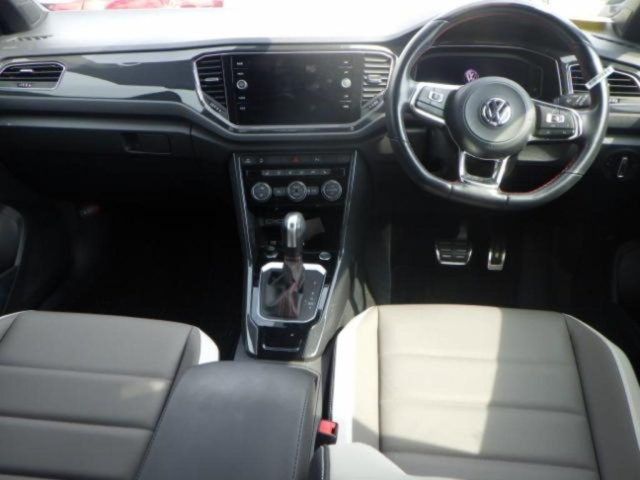 VOLKSWAGEN T-ROC 2020