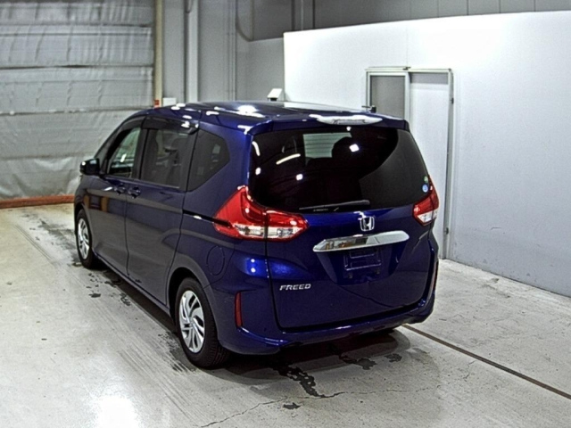 HONDA FREED 2016