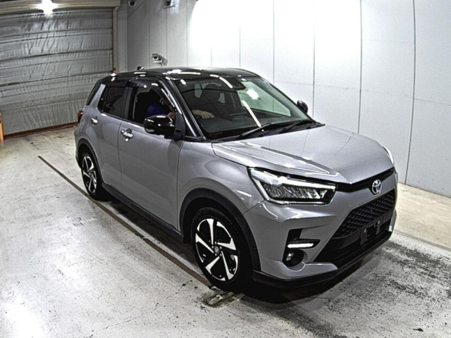 TOYOTA RAIZE 2022