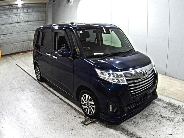 TOYOTA ROOMY 2019