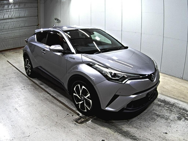 TOYOTA C-HR 2017