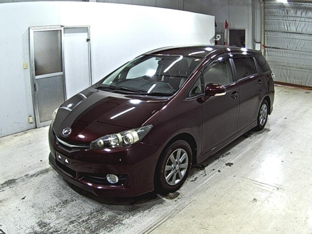 TOYOTA WISH 2012