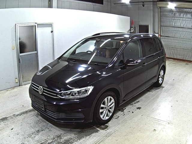 VOLKSWAGEN GOLF TOURAN 2016