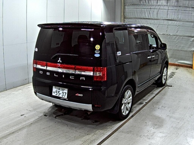 MITSUBISHI DELICA D5 2012