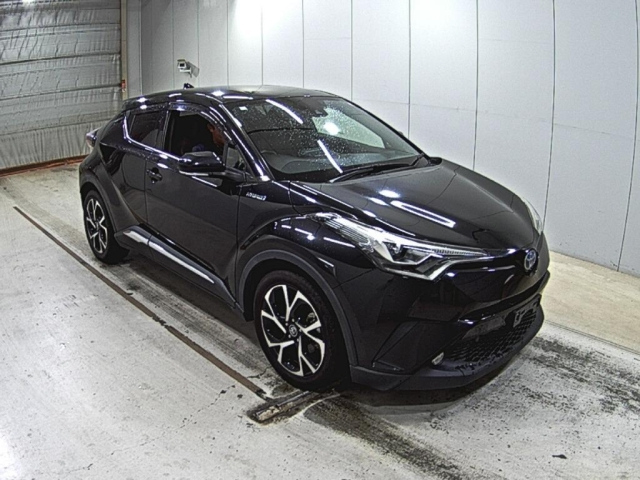 TOYOTA C-HR 2017