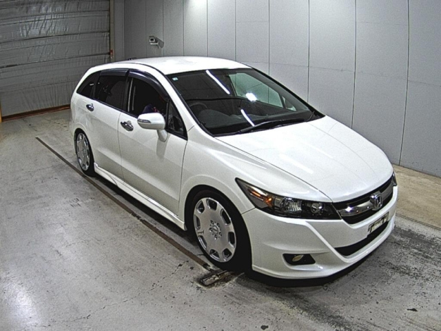 HONDA STREAM 2010