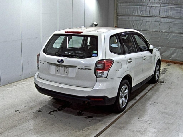 SUBARU FORESTER 2016