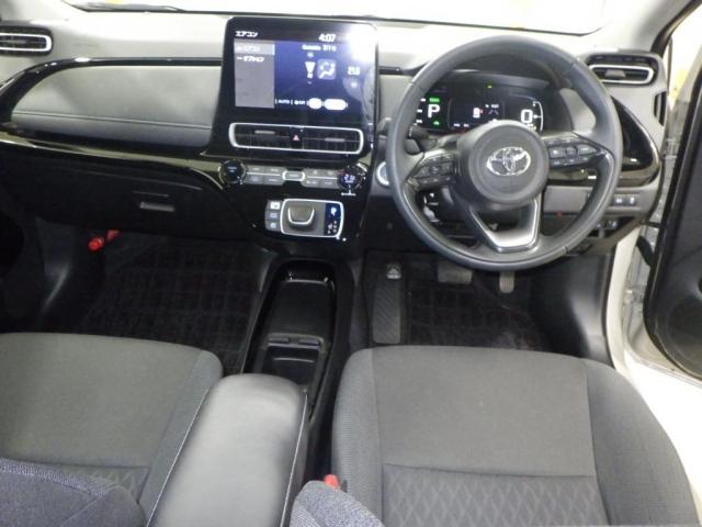 TOYOTA AQUA 2023