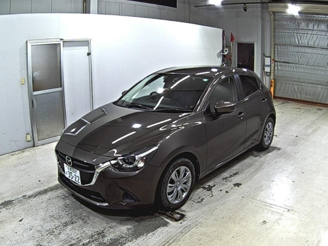 MAZDA DEMIO 2017