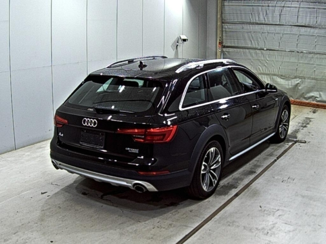 AUDI A4 2017