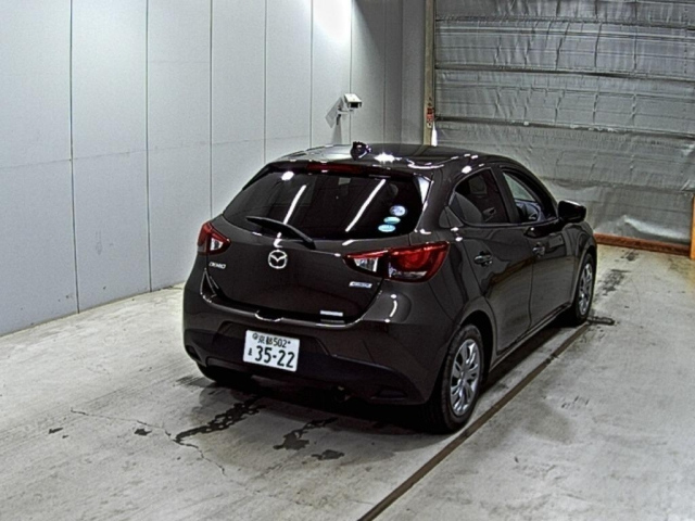 MAZDA DEMIO 2017