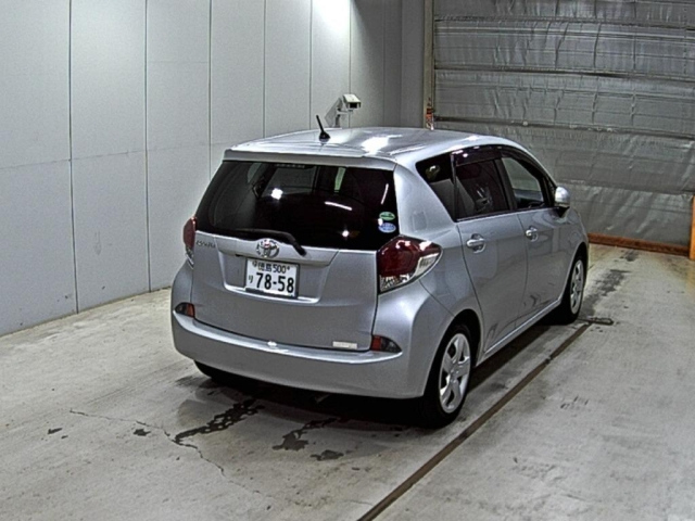 TOYOTA RACTIS 2014