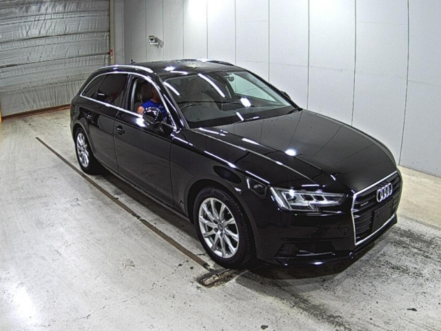 AUDI A4 2016
