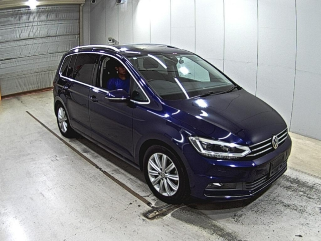 VOLKSWAGEN GOLF TOURAN 2018