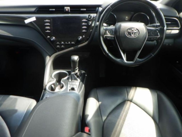 TOYOTA CAMRY 2020