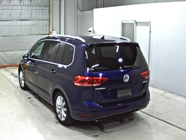 VOLKSWAGEN GOLF TOURAN 2018